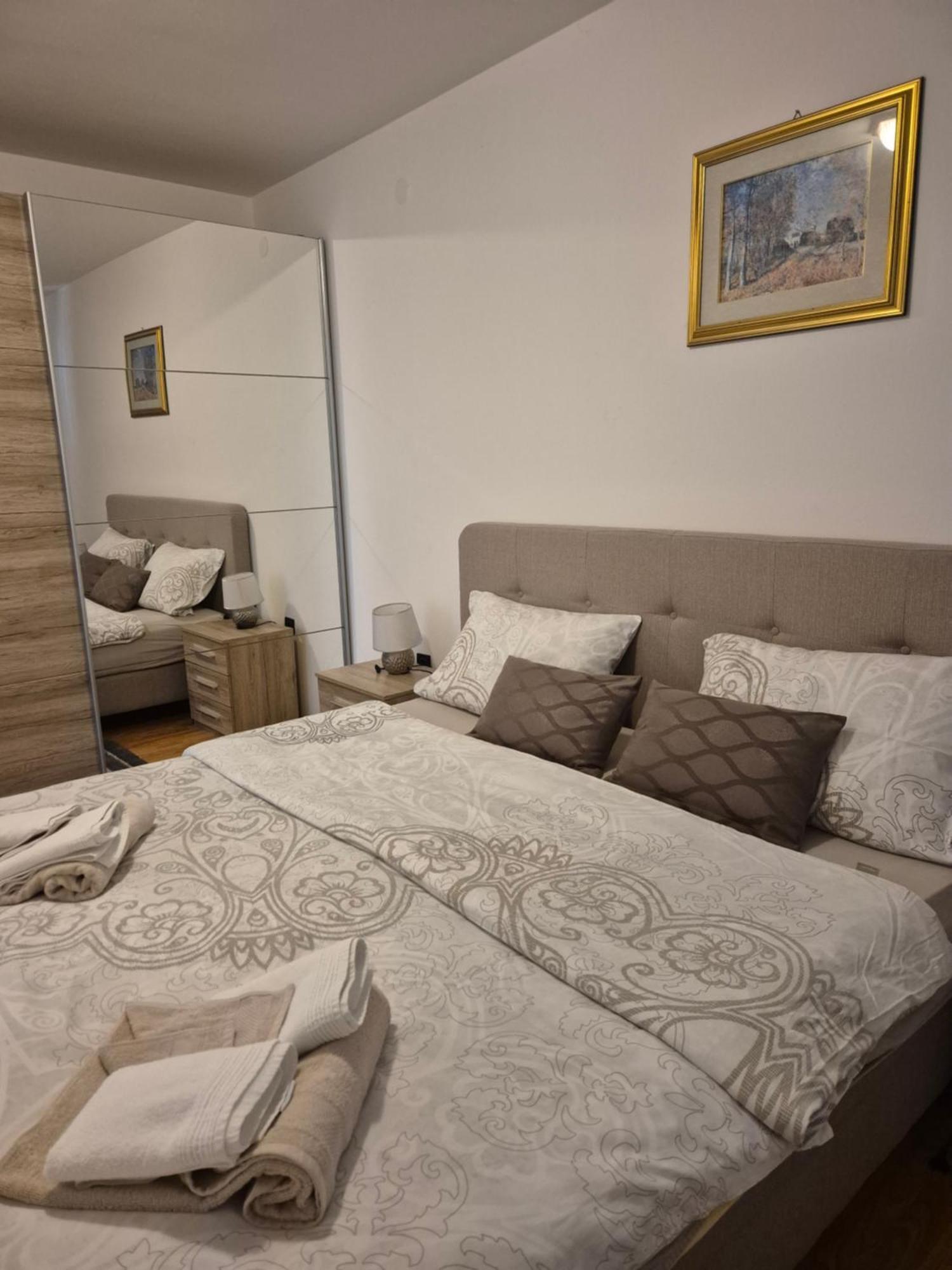Apartments Antolovic Vrsar Exterior foto